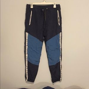 American Eagle swishy pants